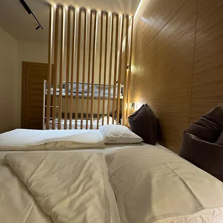 Family Boreas * Triest